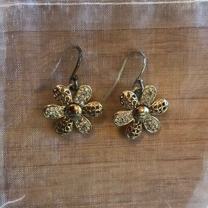 Gold Coach Flower Earrings 🎉PRICE DROP